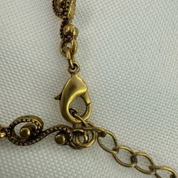 Vintage Avon Jewelry Set - Picture 8 of 9